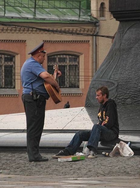 cop4.jpg
