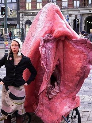 1_enormous_vagina_cart.jpg