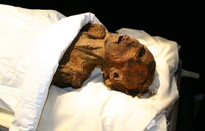 081121-screaming-mummy-ramses-missions_big.jpg