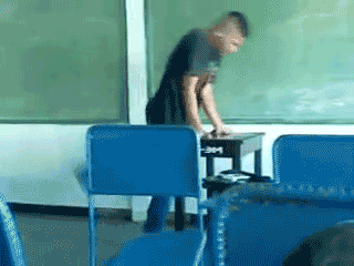 tumblr_mkvv3j3zaG1snv4ofo1_400.gif