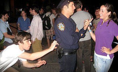pick-pocketer-goes-gun.jpg