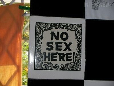 indias-0616nosex.jpg