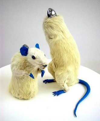 ebonyartworks Rat salt and pepper set.jpg