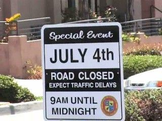 4th_july_2009_sign_oside.jpg